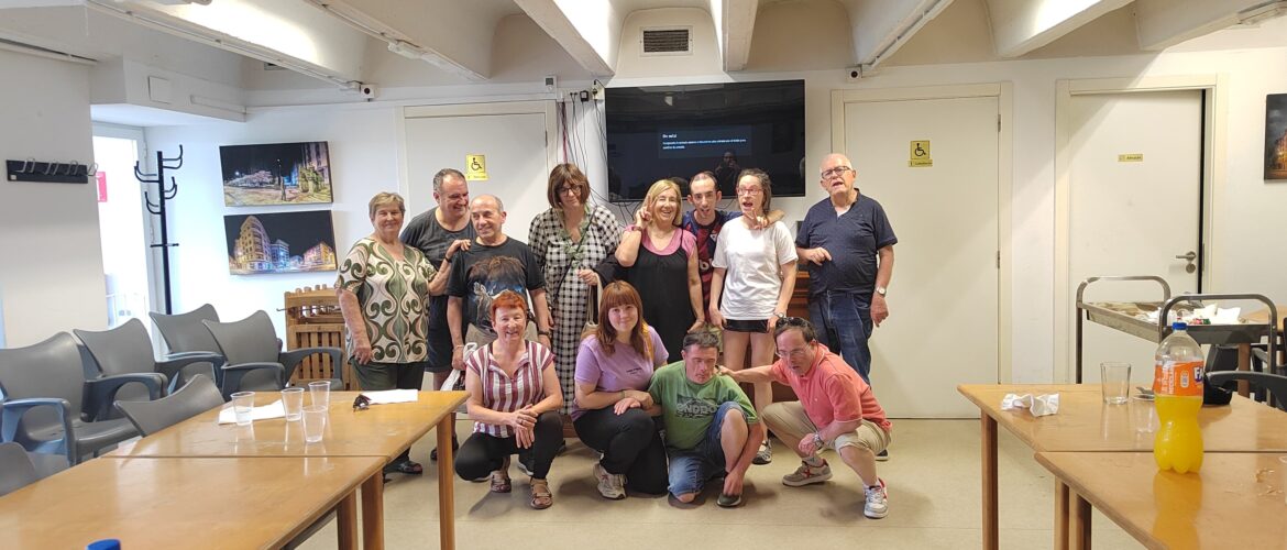 Fundación Goyeneche Garagune con los voluntarios de Izarbide Eibar